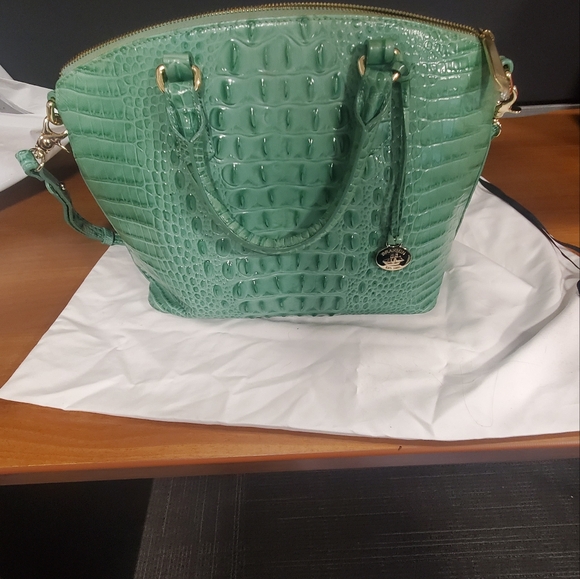 Handbag - Picture 2 of 6
